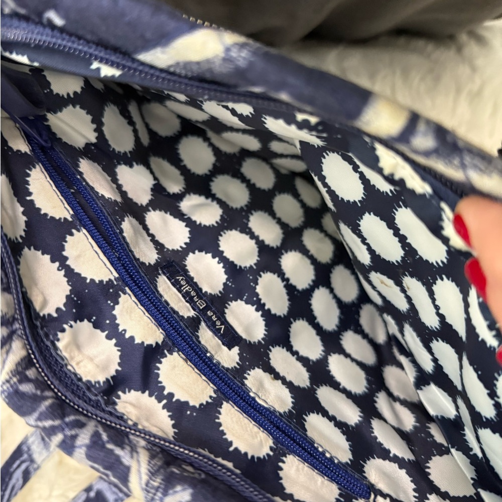 Vera Bradley Navy and White Paisley Crossbody Bag - Picture 3 of 8